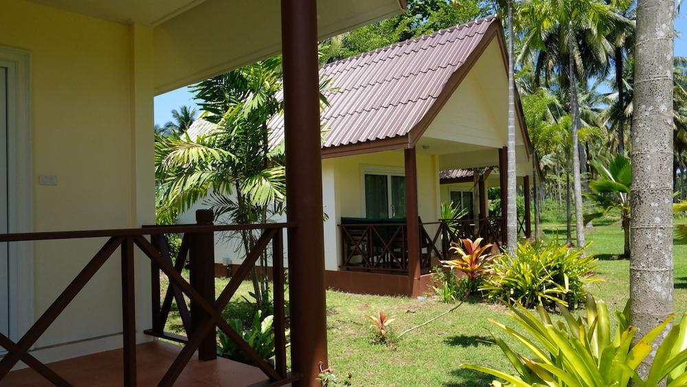 Khao Lak Golden Coconut Hotel Eksteriør billede