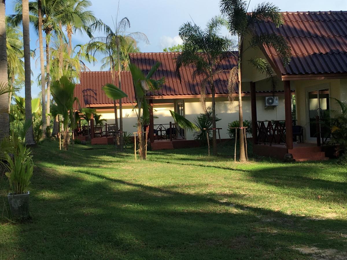 Khao Lak Golden Coconut Hotel Eksteriør billede